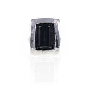 Face on view of Vintage Minimalist Black Onyx 925 Silver Statement Ring