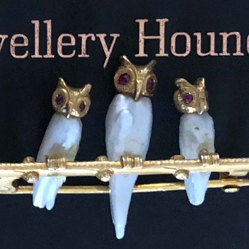 18ct Gold Ruby & Pearl Owl Brooch. c.1900 Close Up