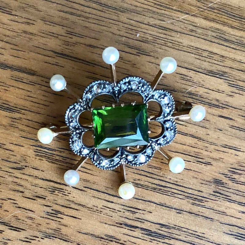 Vintage  9ct Gold Peridot, Pearl and Diamond Brooch Wood