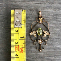 Edwardian 9ct Gold Peridot and Pearl Delicate Lavalier Pendant for Size Scale