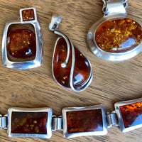 Assorted Amber Jewellery including Vintage Natural Amber Minimalist Panel Bracelet