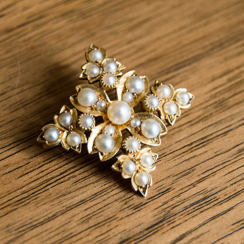 Petite Edwardian 18ct Gold Pearl Floral Pendant/Brooch